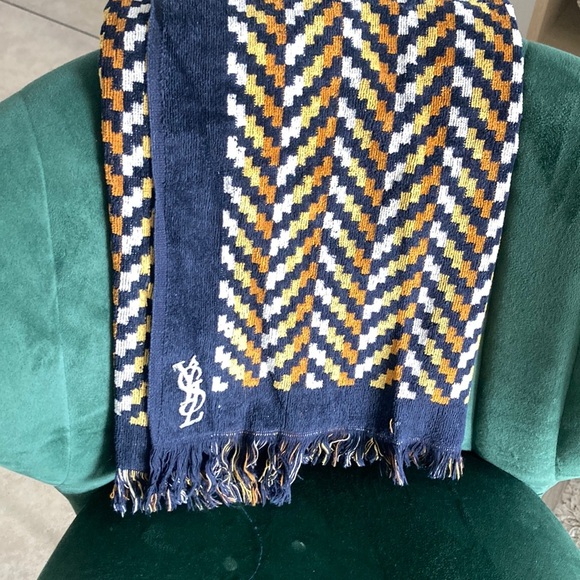 YSL Chevron Patterned Scarf - Picture 1 of 2